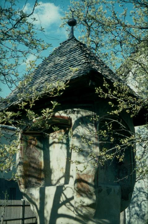 Der älteste bemalte Bildstock Tirols aus der Zeit der Pest - beim Siechenhaus in Lienz