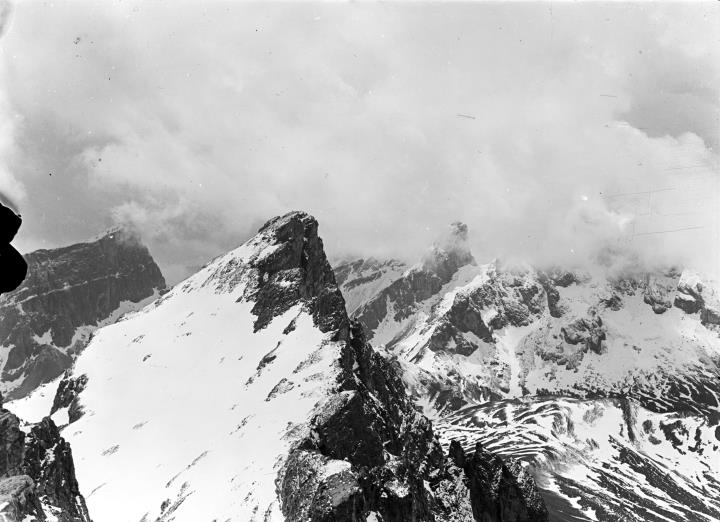 Ansicht Monte Cernera vom Monte Nuvolau aus gesehen (Waffenübung 1908)