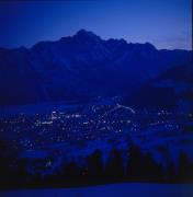 Lienzer Talboden - Blick auf Lienz bei Nacht - Spitzkofel