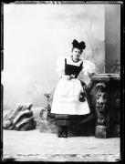 costume (Positivo) di Fotostudio Waldmüller (1898/02/17 - 1898/02/17)