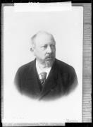 Riproduzione di un ritratto di uomo, firmato con A. Holzner, Bozen.