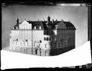 Riproduzione. Modellino dell'edificio Sparkasse a Bolzano