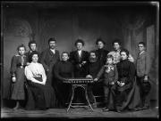 tavolo (Positivo) di Fotostudio Waldmüller (1902/01/01 - 1912/12/31)