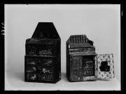 Ripresa di oggetti. Due armadi