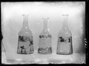 Ripresa di un oggetto. Tre bottiglie dipinte del Museo Civico di Bolzano