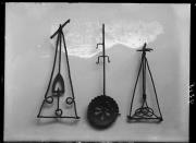 Ripresa oggetto. Tre oggetti sconosciuti