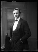 ritratto (Positivo) di Fotostudio Waldmüller (1912/12/01 - 1912/12/01)