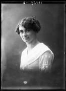 donna (Positivo) di Fotostudio Waldmüller (1913/01/01 - 1916/12/31)