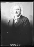 ritratto (Positivo) di Fotostudio Waldmüller (1928/01/01 - 1929/12/31)