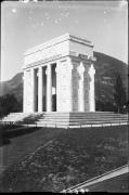 monumento (Positivo) di Fotostudio Waldmüller (1928/01/01 - 1929/12/31)