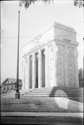 monumento (Positivo) di Fotostudio Waldmüller (1928/01/01 - 1929/12/31)