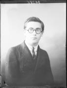 occhiali (Positivo) di Fotostudio Waldmüller (1928/01/01 - 1929/12/31)
