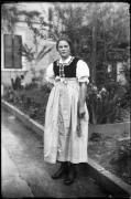 donna (Positivo) di Fotostudio Waldmüller (1928/01/01 - 1929/12/31)