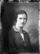 donna (Positivo) di Fotostudio Waldmüller (1928/01/01 - 1929/12/31)