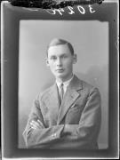 ritratto (Positivo) di Fotostudio Waldmüller (1928/01/01 - 1929/12/31)