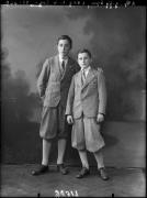 ritratto di gruppo (Positivo) di Fotostudio Waldmüller (1928/01/01 - 1929/12/31)