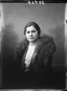 donna (Positivo) di Fotostudio Waldmüller (1928/01/01 - 1929/12/31)