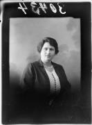 donna (Positivo) di Fotostudio Waldmüller (1928/01/01 - 1929/12/31)