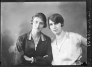 donna (Positivo) di Fotostudio Waldmüller (1928/01/01 - 1929/12/31)