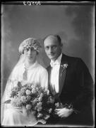 donna (Positivo) di Fotostudio Waldmüller (1928/01/01 - 1929/12/31)