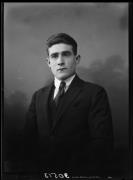 ritratto (Positivo) di Fotostudio Waldmüller (1928/01/01 - 1929/12/31)