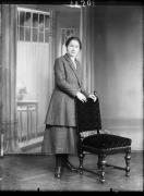 sedia (Positivo) di Fotostudio Waldmüller (1928/01/01 - 1929/12/31)