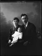 bimbo (Positivo) di Fotostudio Waldmüller (1928/01/01 - 1929/12/31)