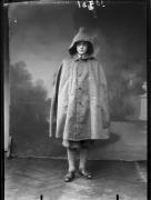 cappotto (Positivo) di Fotostudio Waldmüller (1928/01/01 - 1929/12/31)