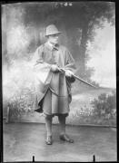 cappotto (Positivo) di Fotostudio Waldmüller (1928/01/01 - 1929/12/31)