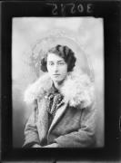 donna (Positivo) di Fotostudio Waldmüller (1928/01/01 - 1929/12/31)