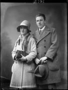 cappotto (Positivo) di Fotostudio Waldmüller (1928/01/01 - 1929/12/31)