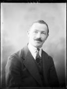 ritratto (Positivo) di Fotostudio Waldmüller (1928/01/01 - 1929/12/31)