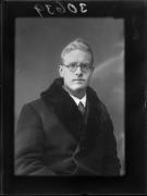 occhiali (Positivo) di Fotostudio Waldmüller (1928/01/01 - 1929/12/31)