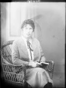 sedia (Positivo) di Fotostudio Waldmüller (1928/01/01 - 1929/12/31)