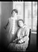 sedia (Positivo) di Fotostudio Waldmüller (1928/01/01 - 1929/12/31)