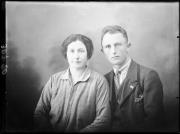 donna (Positivo) di Fotostudio Waldmüller (1928/01/01 - 1929/12/31)