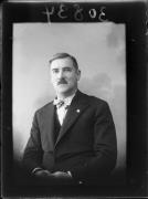 ritratto (Positivo) di Fotostudio Waldmüller (1928/01/01 - 1929/12/31)