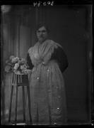 donna (Positivo) di Fotostudio Waldmüller (1928/01/01 - 1929/12/31)