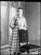 sedia (Positivo) di Fotostudio Waldmüller (1928/01/01 - 1929/12/31)