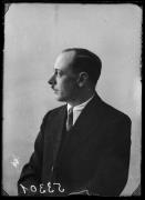 uomo (Positivo) di Fotostudio Waldmüller (1939/01/01 - 1939/12/31)