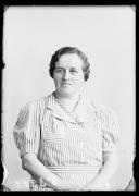 Ripresa in studio. Ritratto di una donna. Informazione nel registro (n. 7): Zipperle Filomena