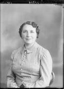 donna (Positivo) di Fotostudio Waldmüller (1941/11/01 - 1941/11/13)