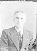 uomo (Positivo) di Fotostudio Waldmüller (1941/11/01 - 1941/11/13)