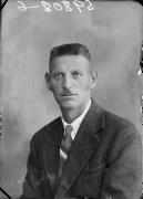 Ripresa in studio. Ritratto di un uomo. Informazioni nel registro (nr. 4): Mumelter Alois, Magnesluis