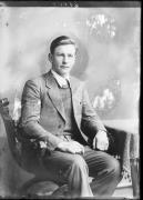 sedia (Positivo) di Fotostudio Waldmüller (1943/01/01 - 1943/01/31)