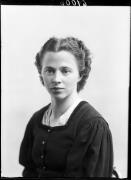 ripresa in studio (Positivo) di Fotostudio Waldmüller (1943/01/01 - 1943/01/31)