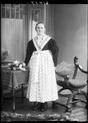 sedia (Positivo) di Fotostudio Waldmüller (1943/01/01 - 1943/01/31)