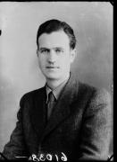 ritratto (Positivo) di Fotostudio Waldmüller (1943/01/01 - 1943/01/22)