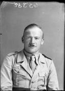 ritratto (Positivo) di Fotostudio Waldmüller (1944/05/01 - 1944/05/31)