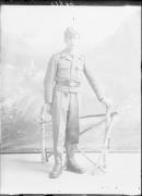 Ripresa in studio. Ritratto di un uomo in divisa. Informazioni nel registro (nr. 5): Danzer Leopold